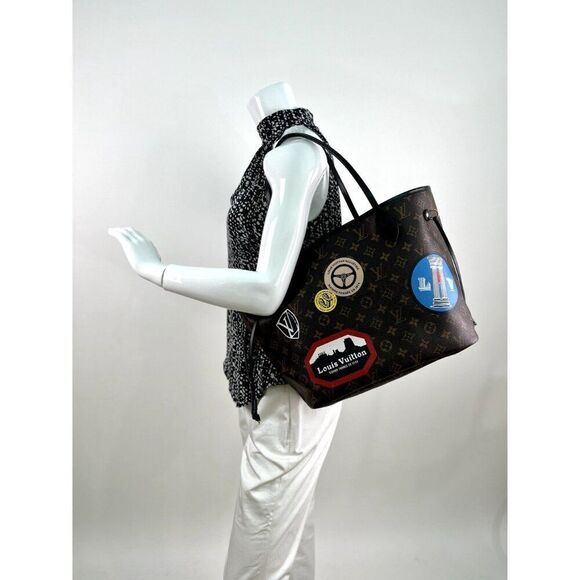 Louis Vuitton Monogram World Tour Neverfull MM - Picture 3 of 13